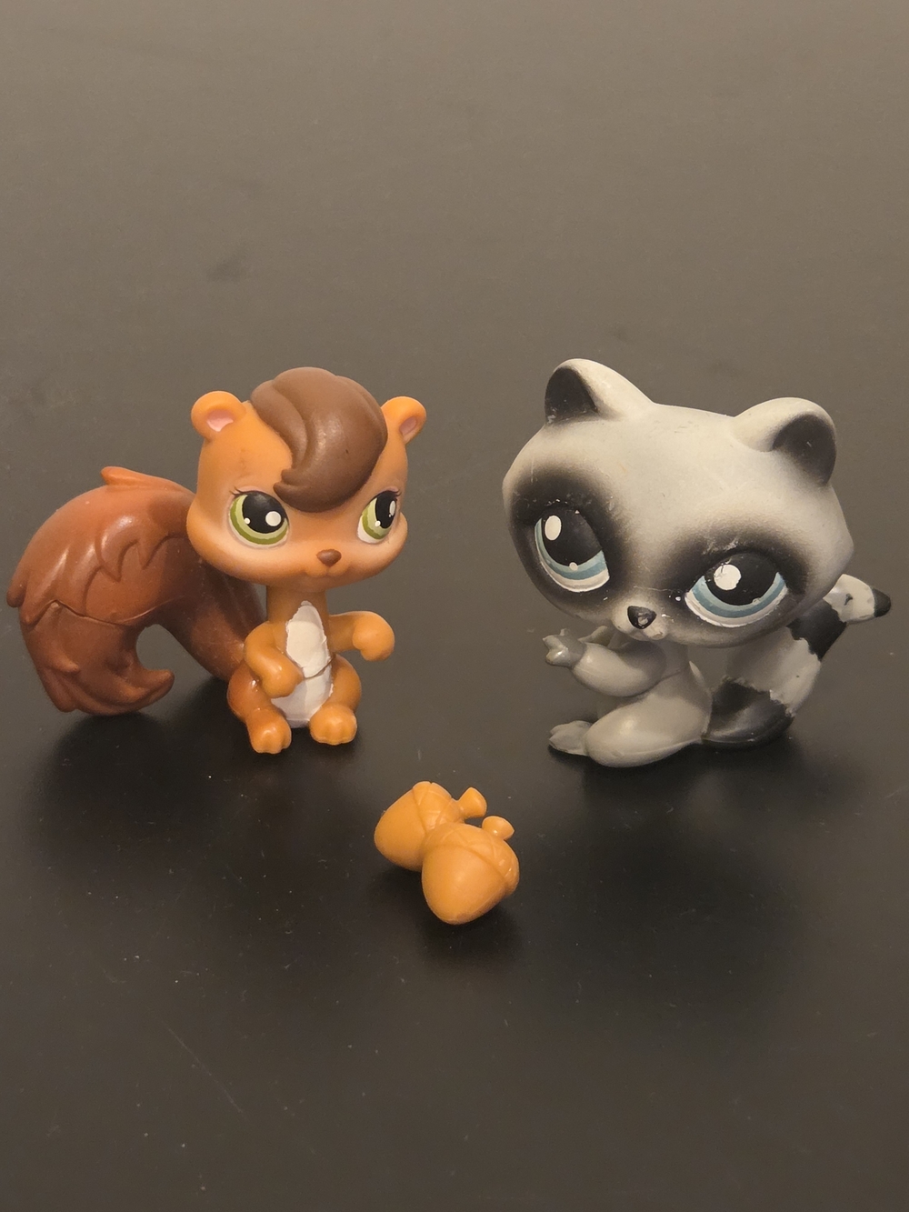 LPS Littlest Pet Shop Squirrel #195 & Raccoon #196